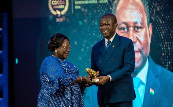 37 Personalities, Organisations Receive Honours At 3rd Ghana Cocoa Awards