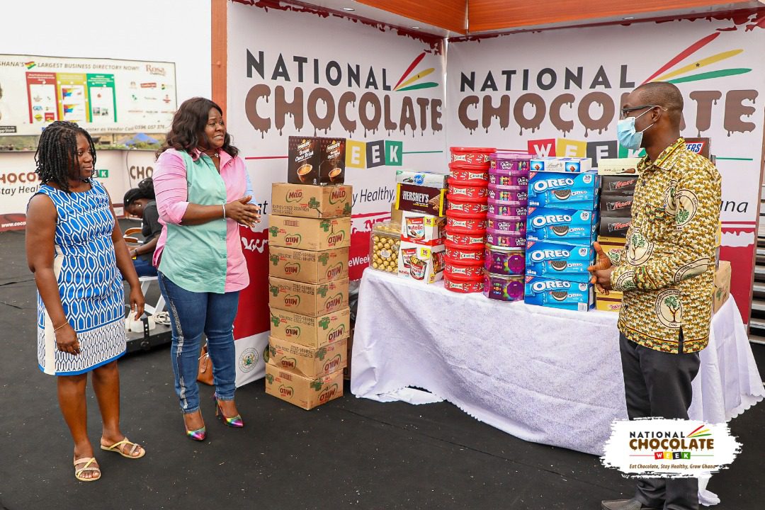 Free chocolate, Dr. Betty Annan, WCF, World Cocoa Foundation, Cocobod, Ghana Cocoa Board, National Chocolate Week, Valentine Day, Benjamin Larweh,
