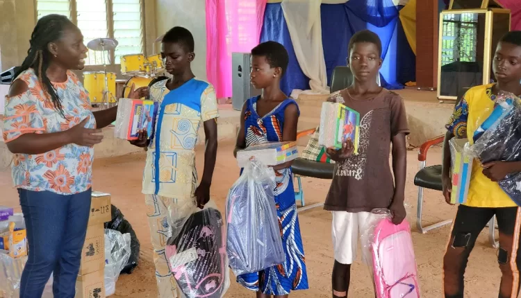 Cocoa Mmaa, HRDD, Leticia Yankey, School supplies, Rainforest Alliance, ICI, Solidaridad, NORAD,