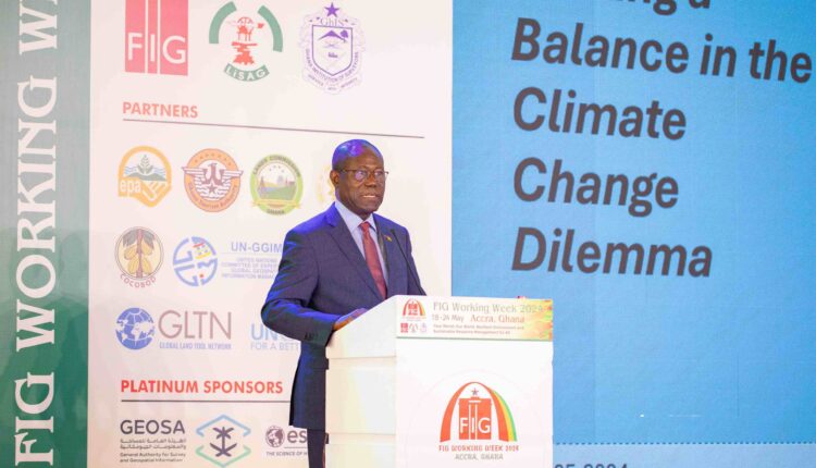 Cocoa cocoa climate, Cocobod, Joseph Boahen Aidoo, Ghana, Cocoa agroforestry, Cocoa rehabilitation, Carbon sequestration, fossil fuels, deforestation, CSSVD, Ivory Coast, Cocoa Marketing Company, CMC,